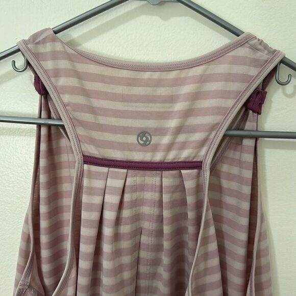 LIJA TENNIS TOP SIZE LARGE - Picture 3 of 8